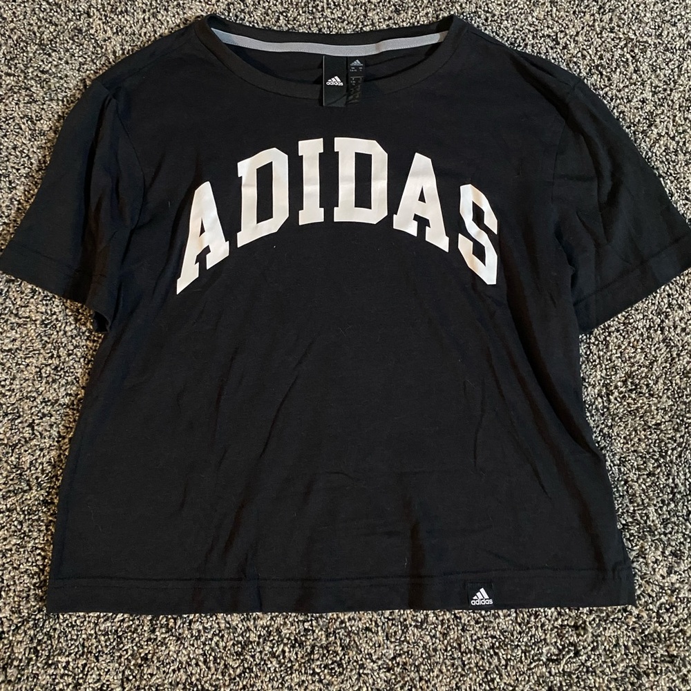 Adidas tshirt size small